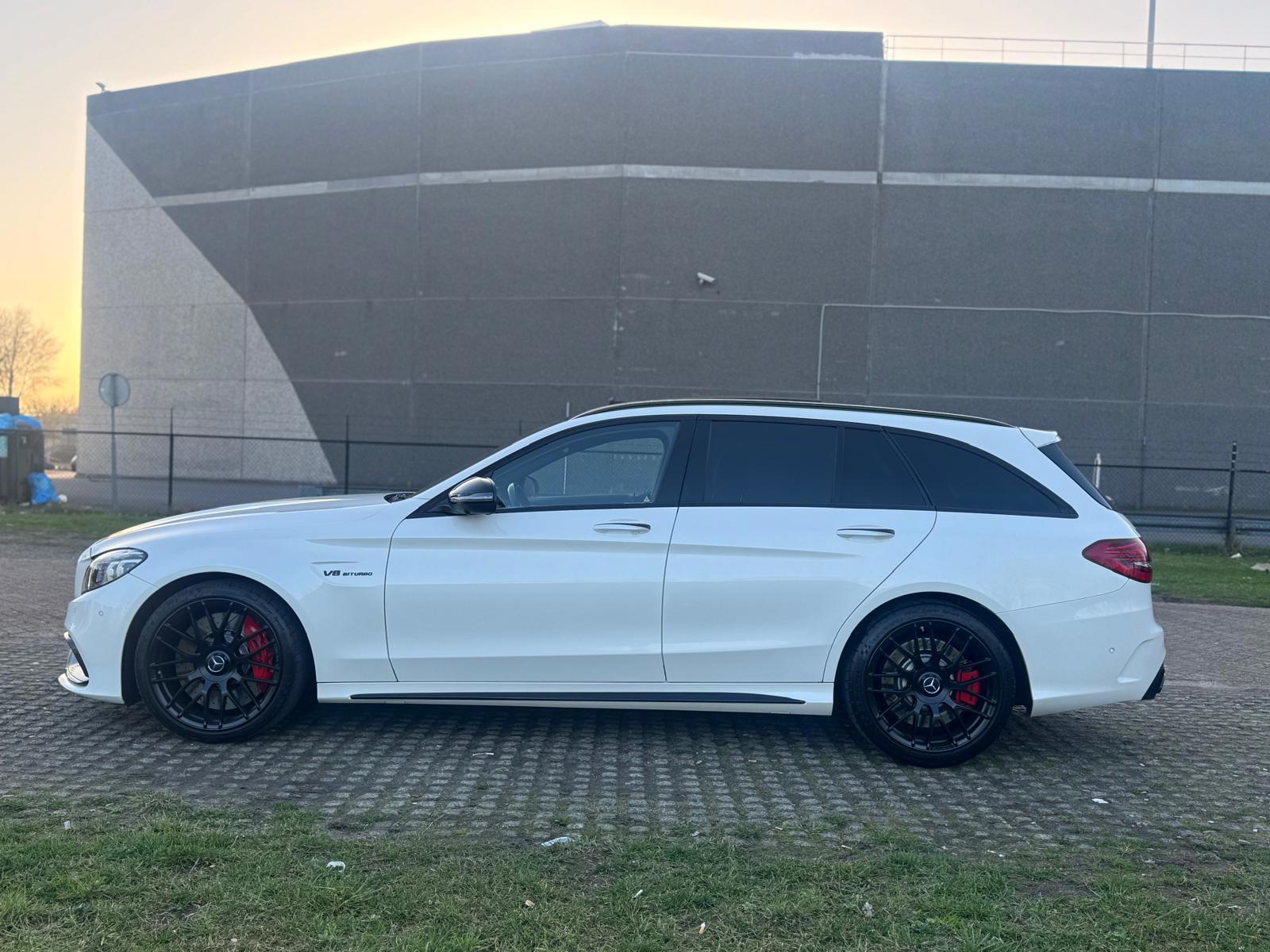 Foto van Mercedes-Benz AMG C 63 S