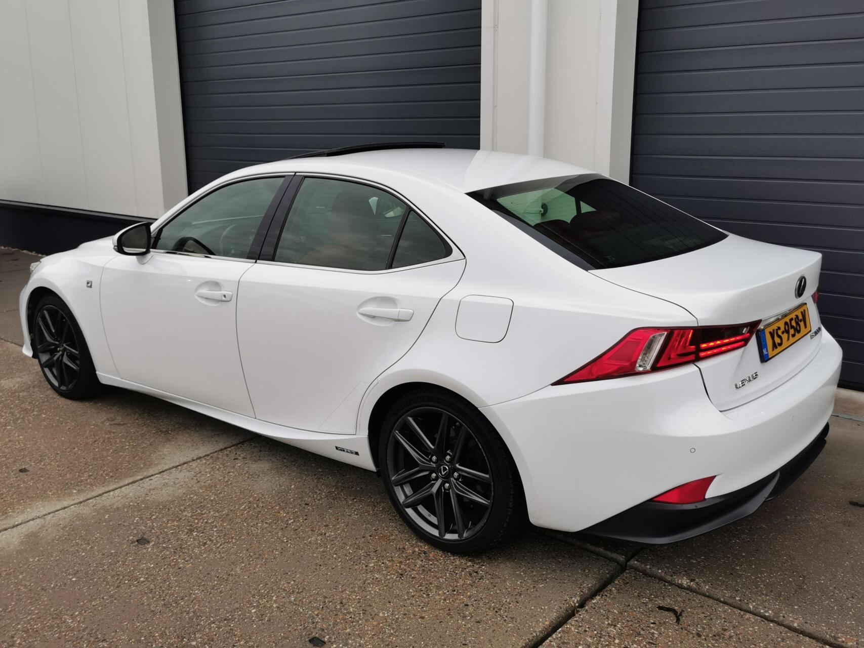 Foto van Lexus Lexus Is300h