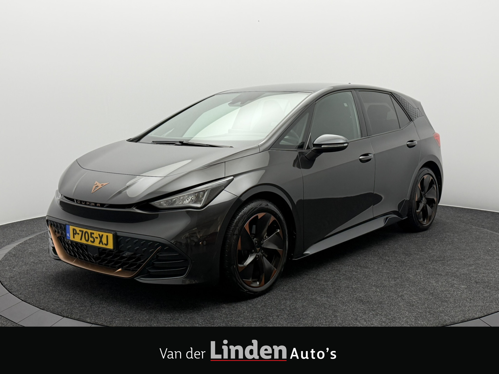 Cupra Born Adrenaline One 62 kWh SOH 95,9% | Camera | Stoel/Stuurverwarming | Led | Carplay&Android | Navigatie 2022 - voorkant