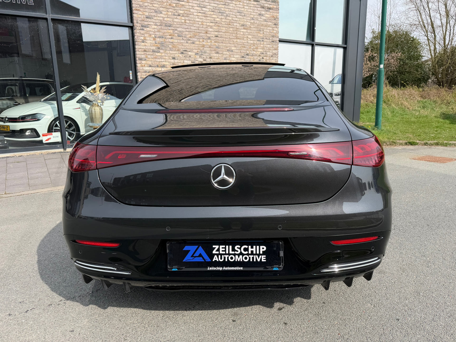 Foto van Mercedes-Benz Eqe 350+