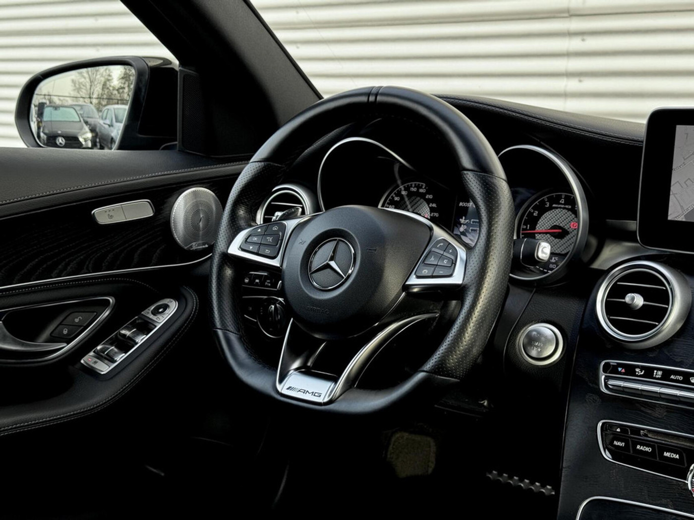 Foto van Mercedes-Benz AMG C 63