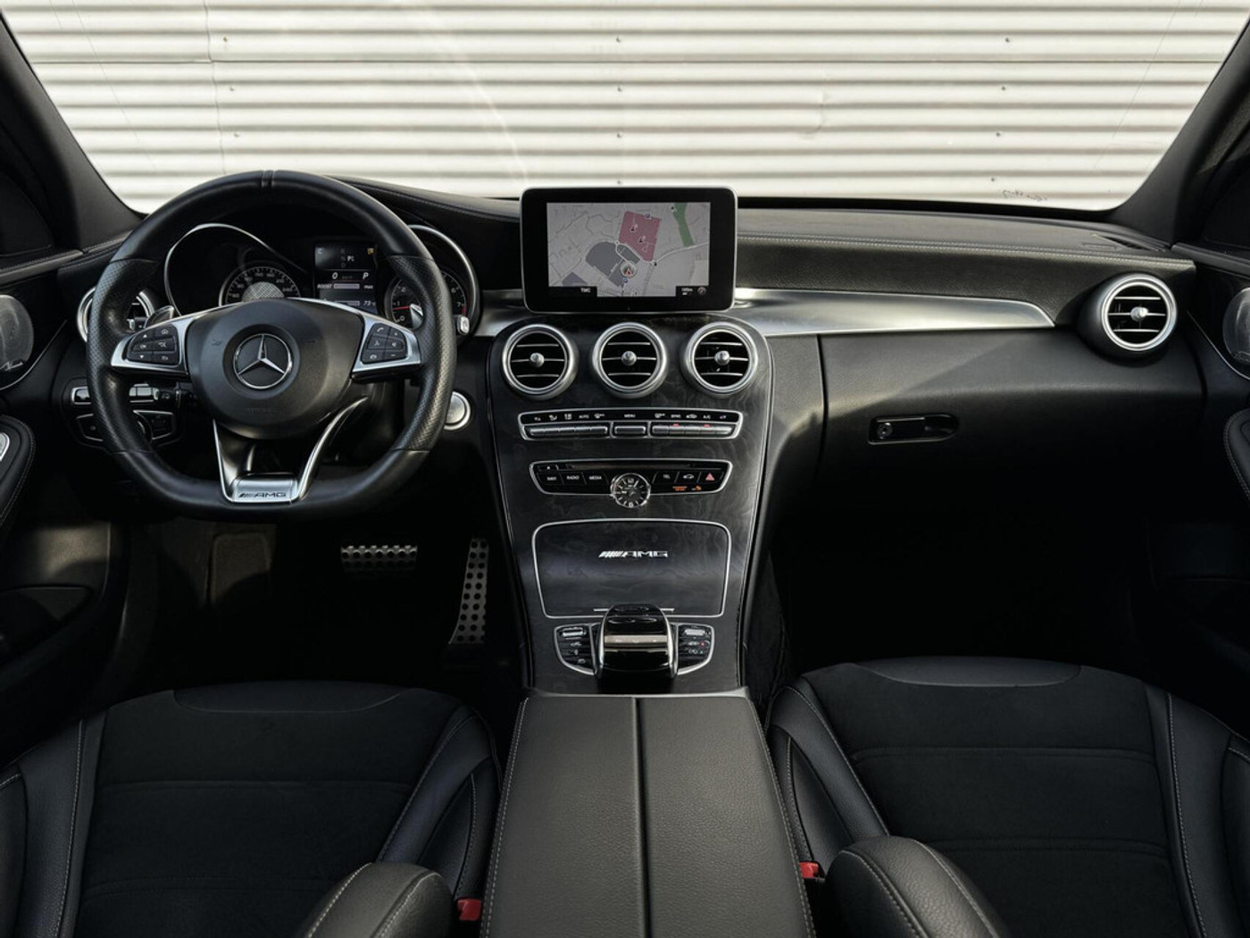 Foto van Mercedes-Benz AMG C 63