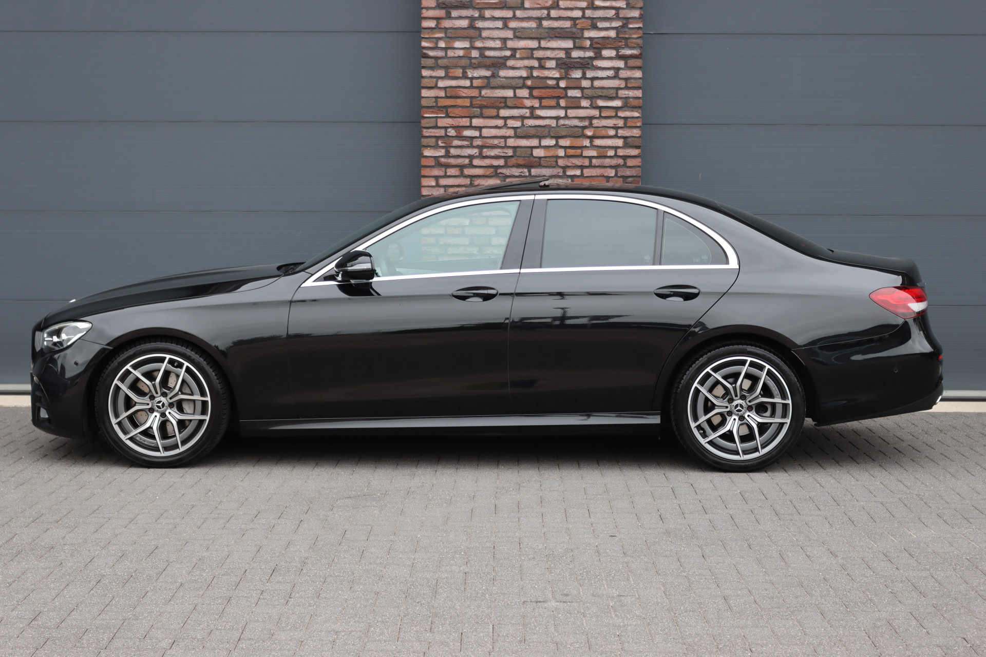 Foto van Mercedes-Benz E 220 D