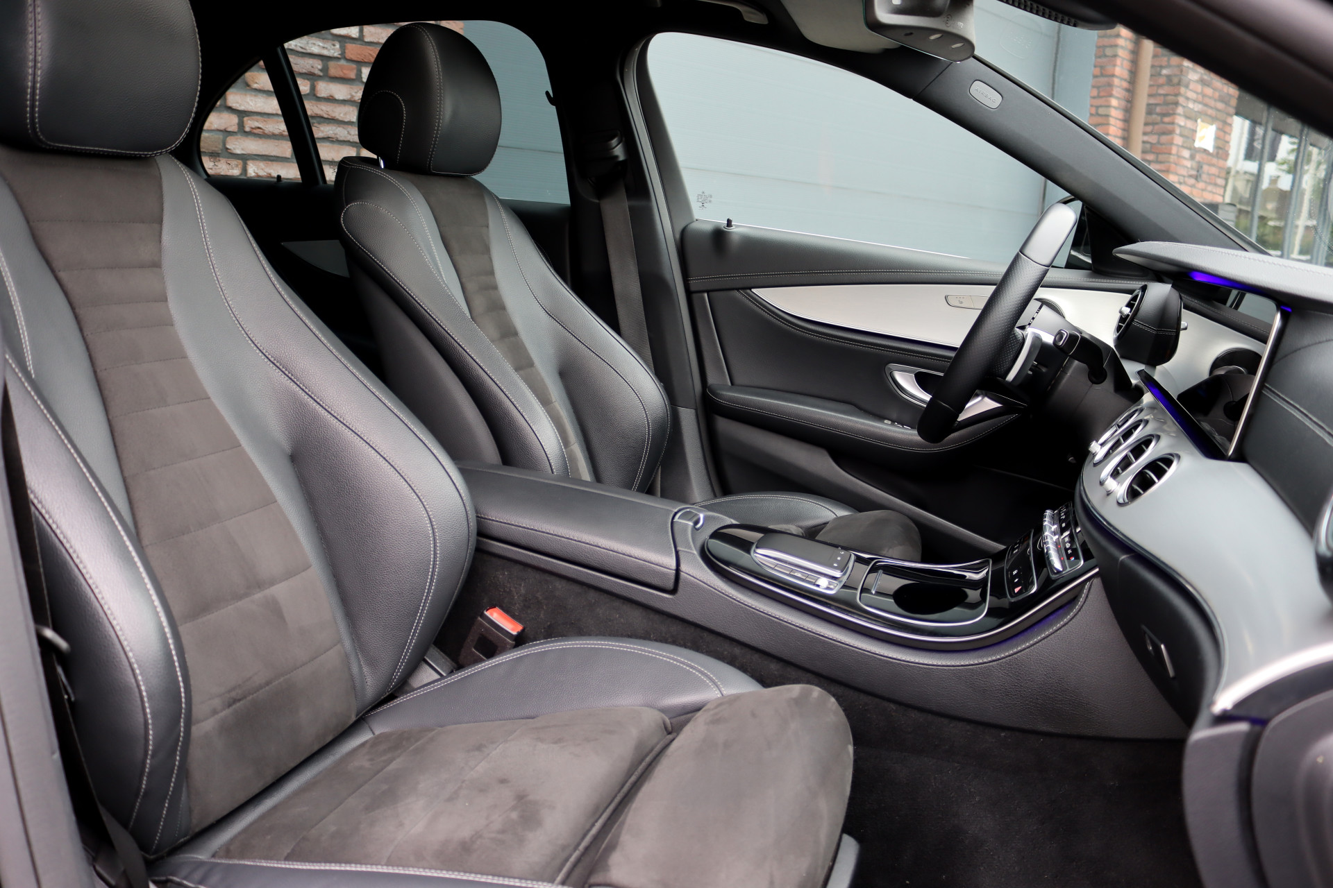 Foto van Mercedes-Benz E 220 D