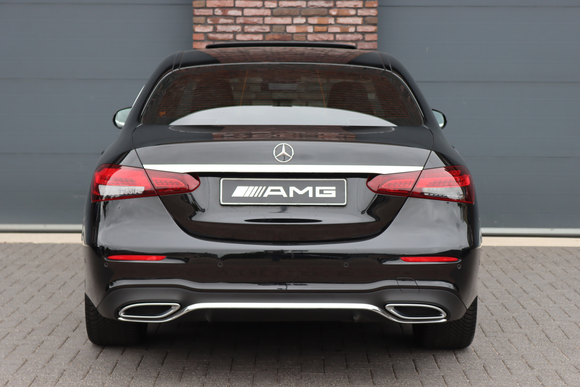 Foto van Mercedes-Benz E 220 D