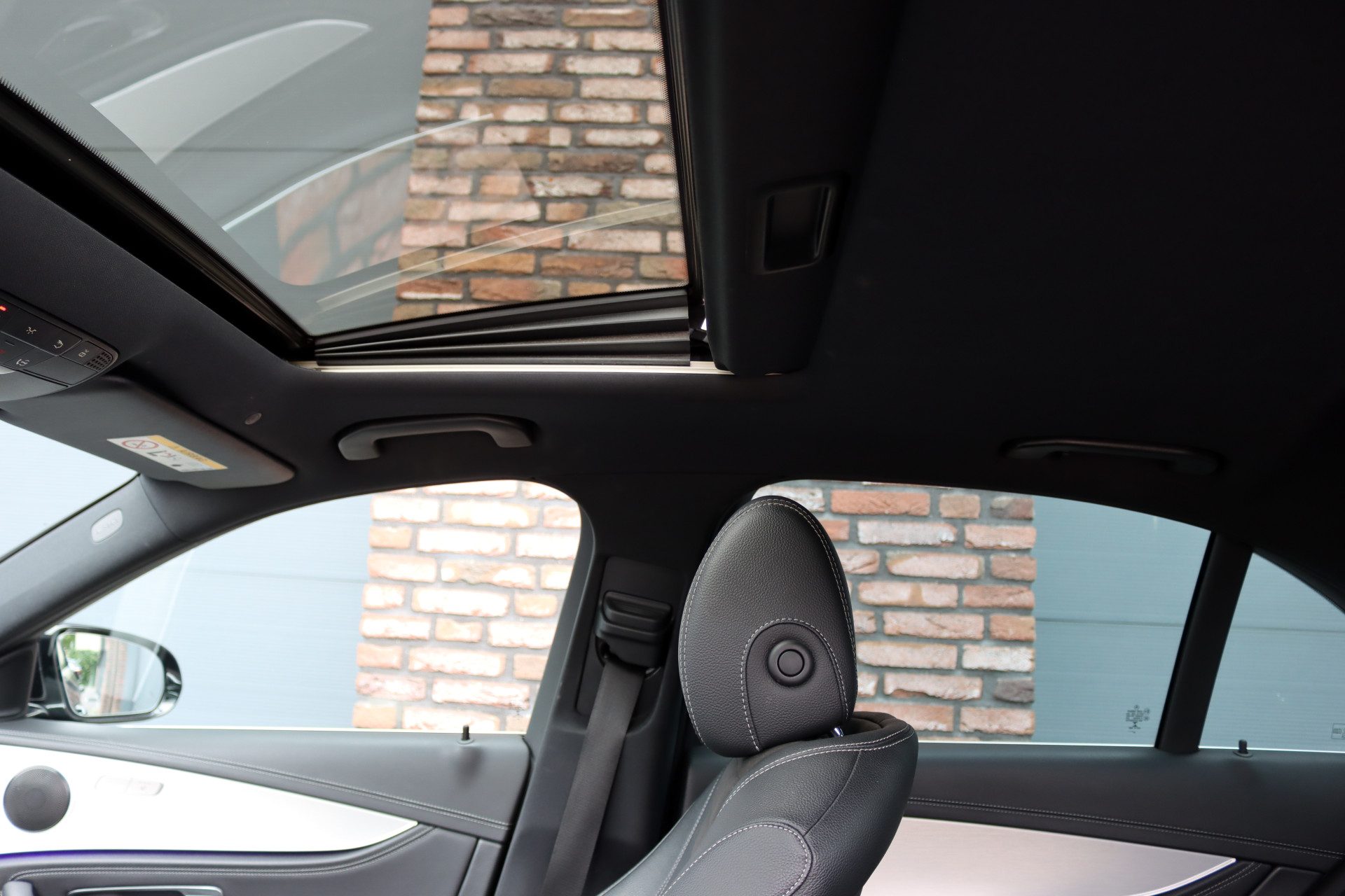Foto van Mercedes-Benz E 220 D