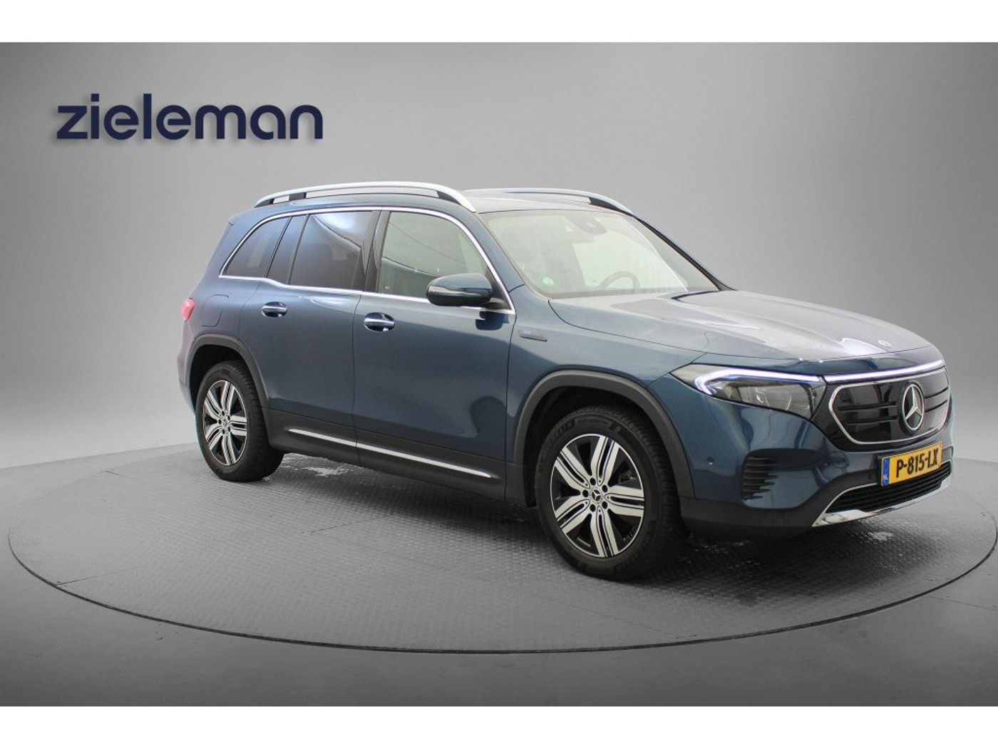Mercedes-Benz Eqb 250 250 Luxury Line 7 persoons 67 kWh - Widescreen, Leer, Camera, SOH 95% GERESERVEERD!!! 2022 - voorkant