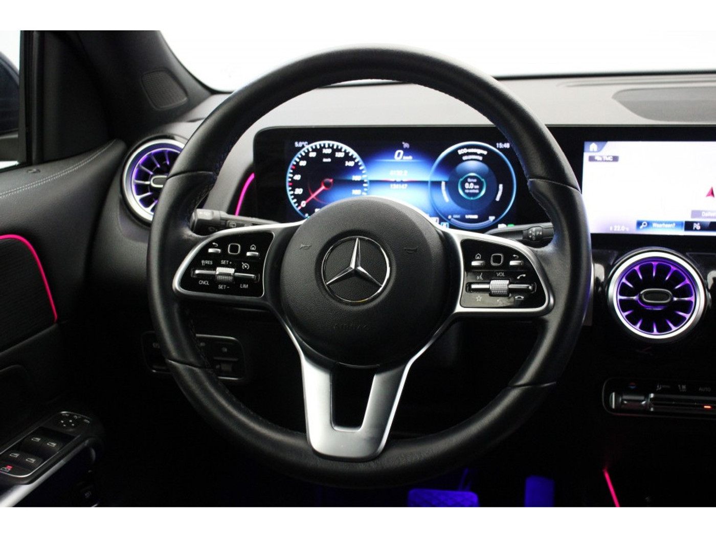 Foto van Mercedes-Benz Eqb 250