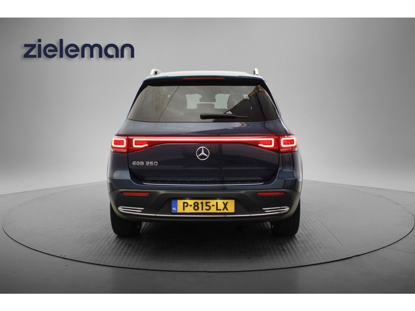 Foto van Mercedes-Benz Eqb 250