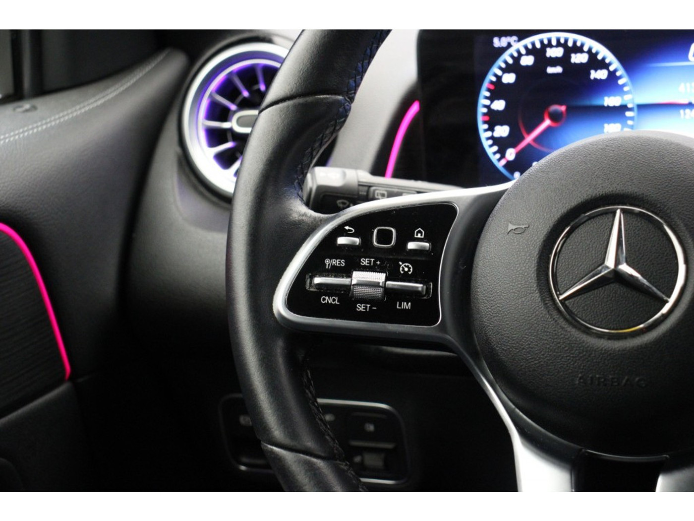 Foto van Mercedes-Benz Eqb 250