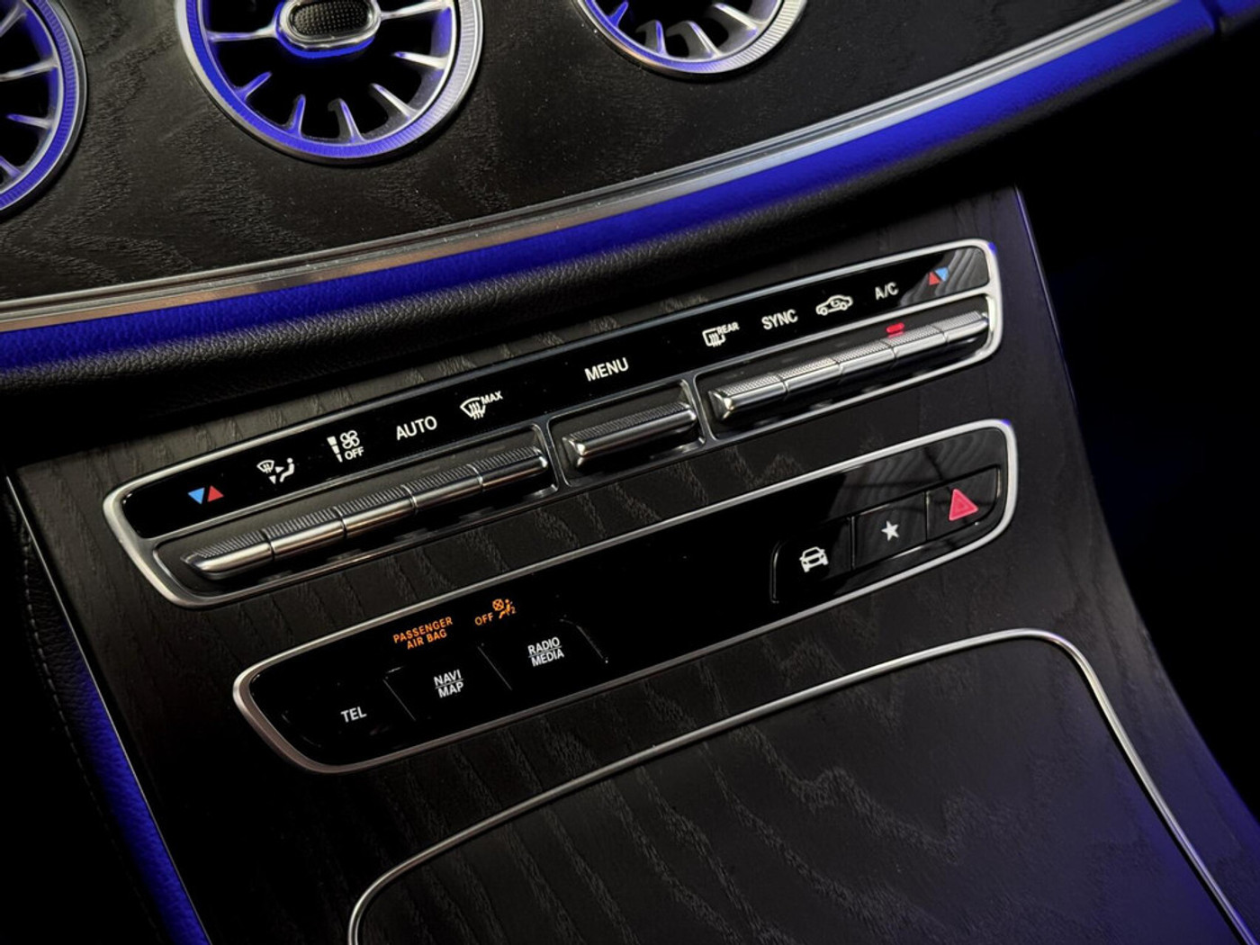 Foto van Mercedes-Benz E 200