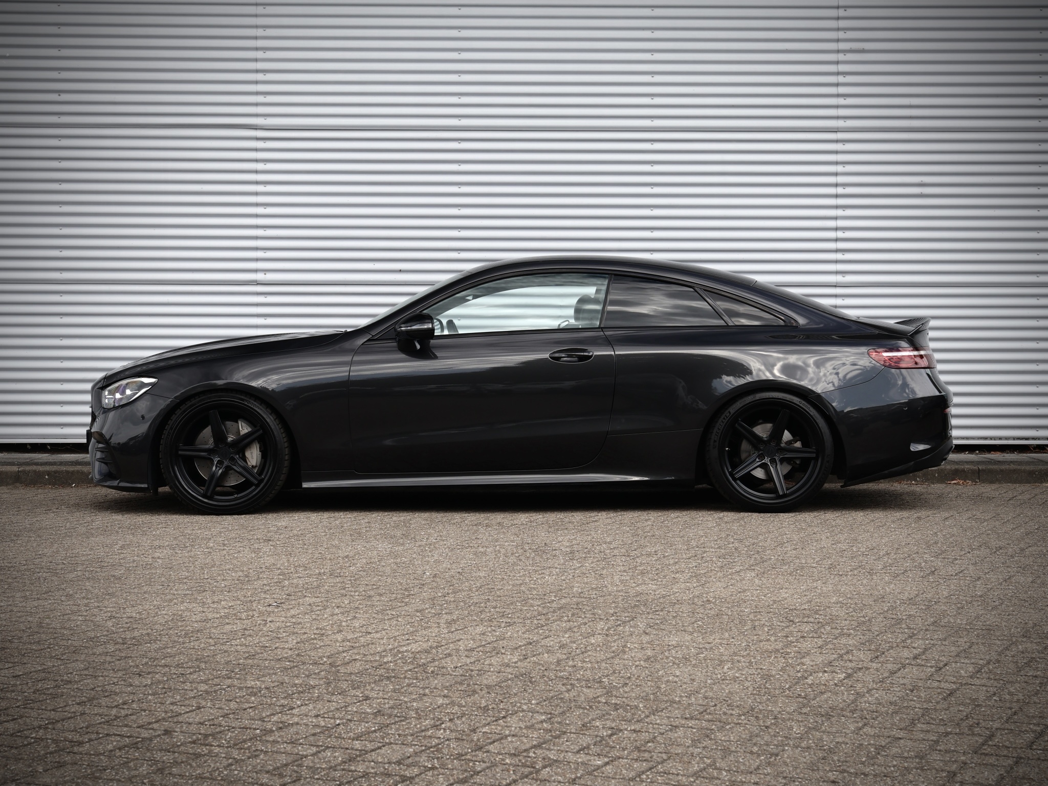 Foto van Mercedes-Benz E 200