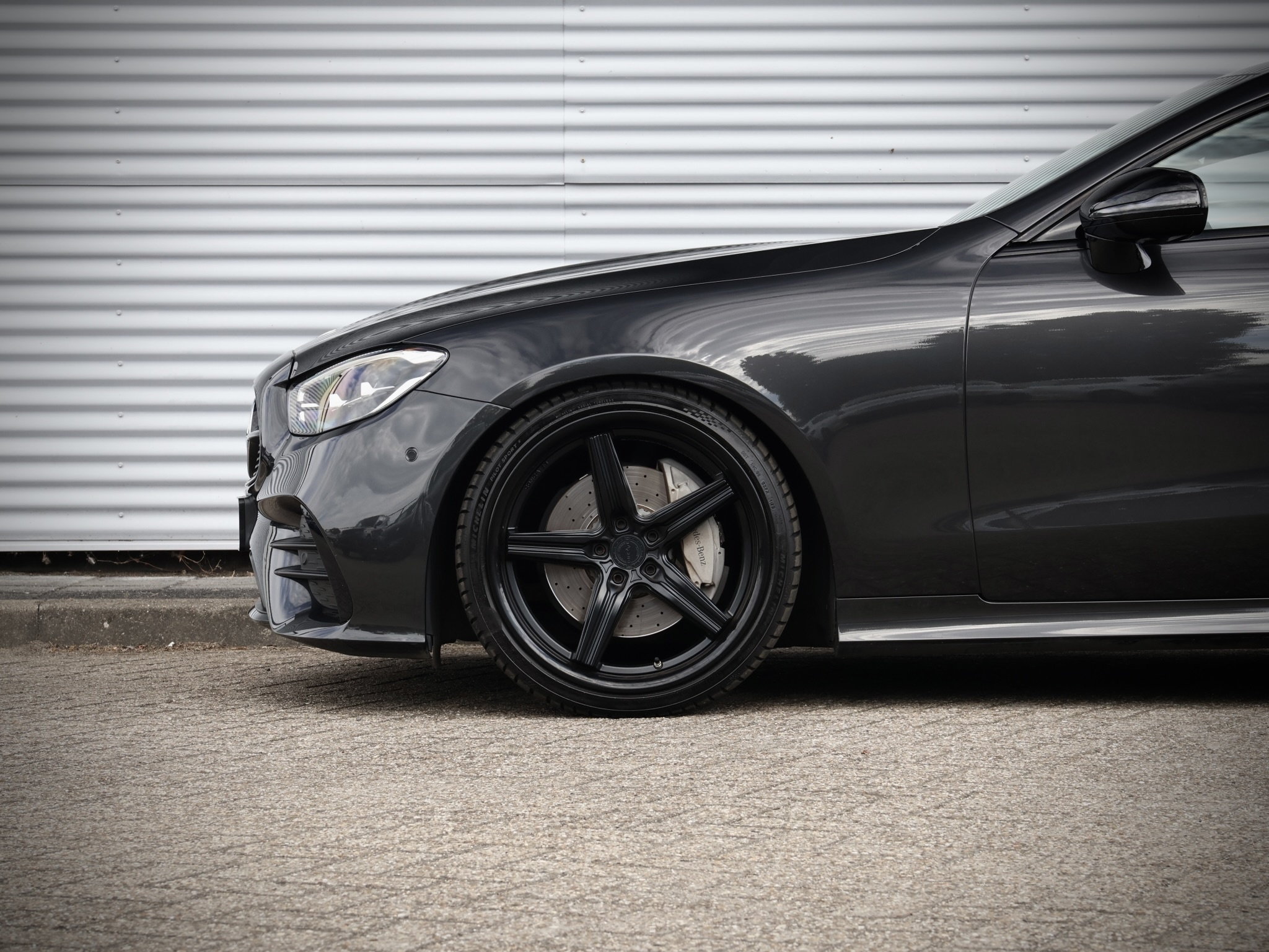 Foto van Mercedes-Benz E 200