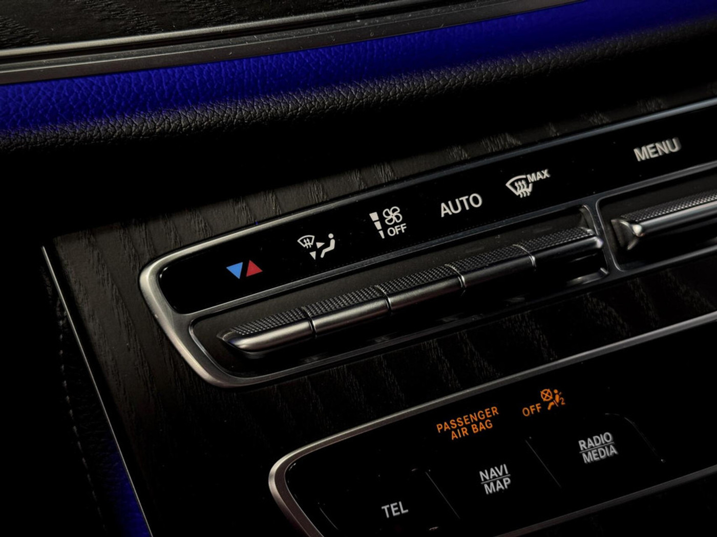 Foto van Mercedes-Benz E 200