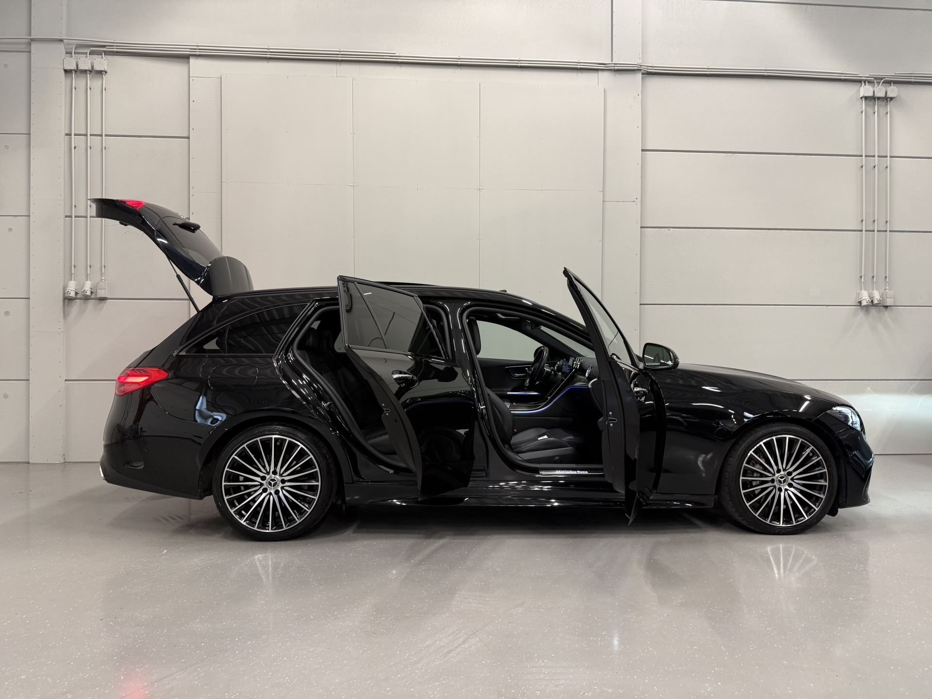 Foto van Mercedes-Benz C 200