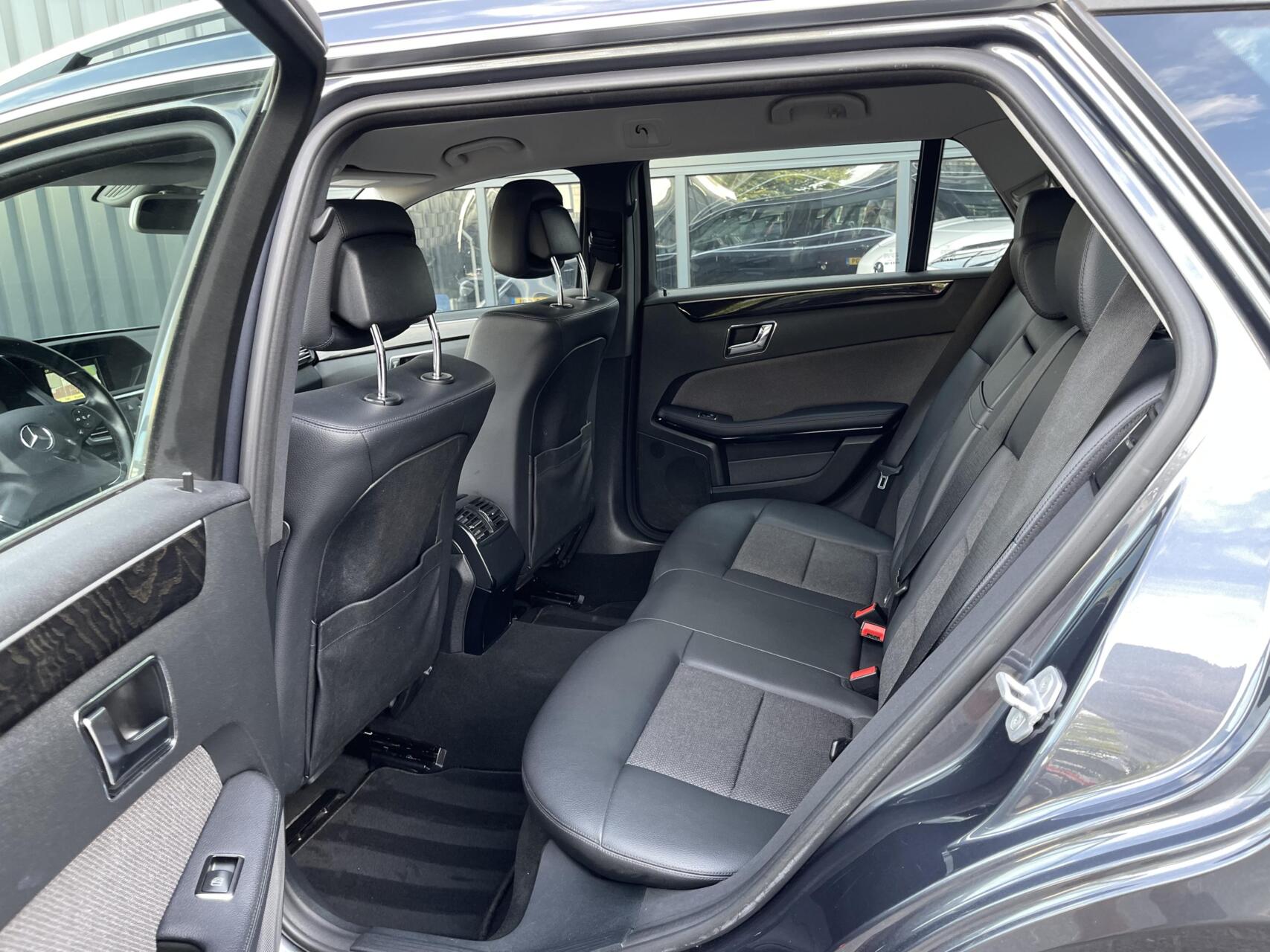 Foto van Mercedes-Benz E 200 Cgi
