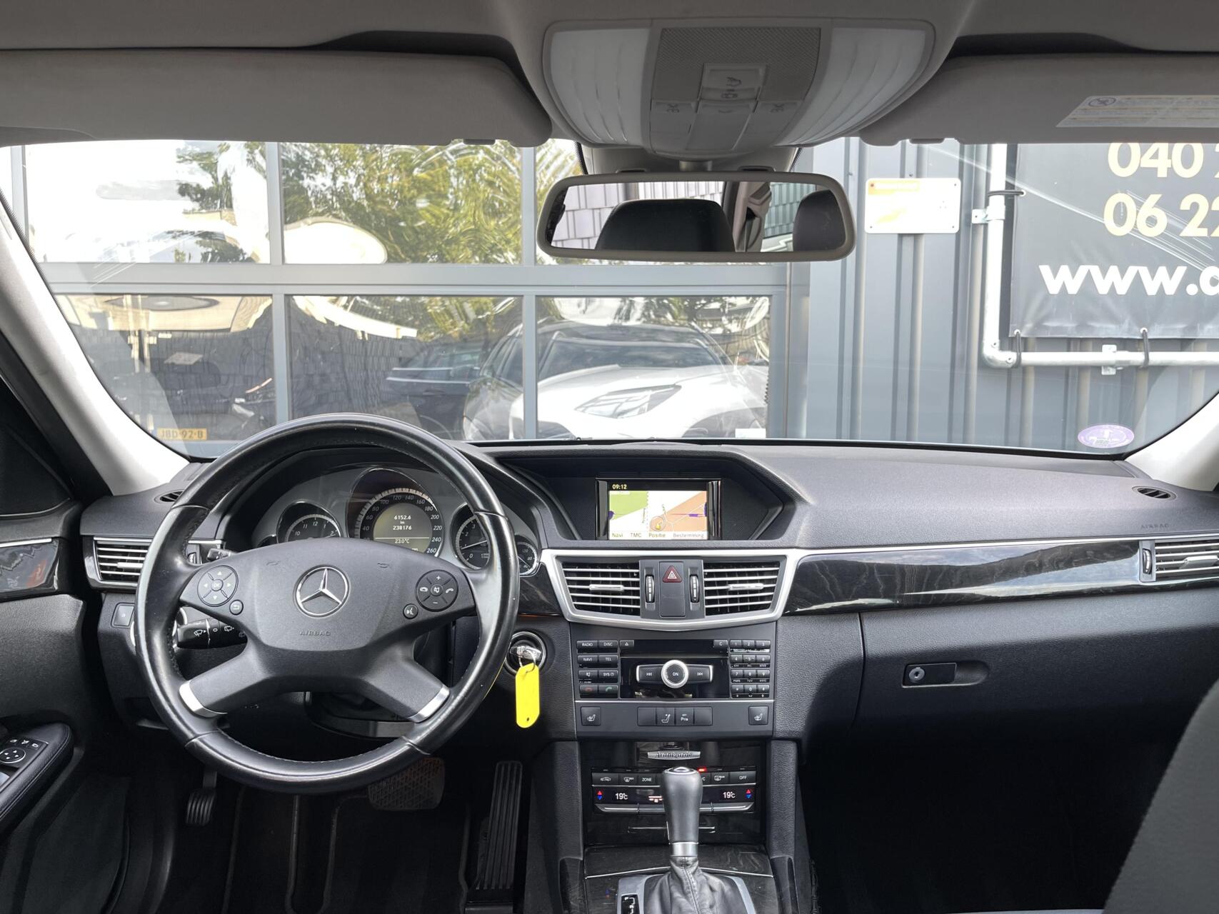 Foto van Mercedes-Benz E 200 Cgi