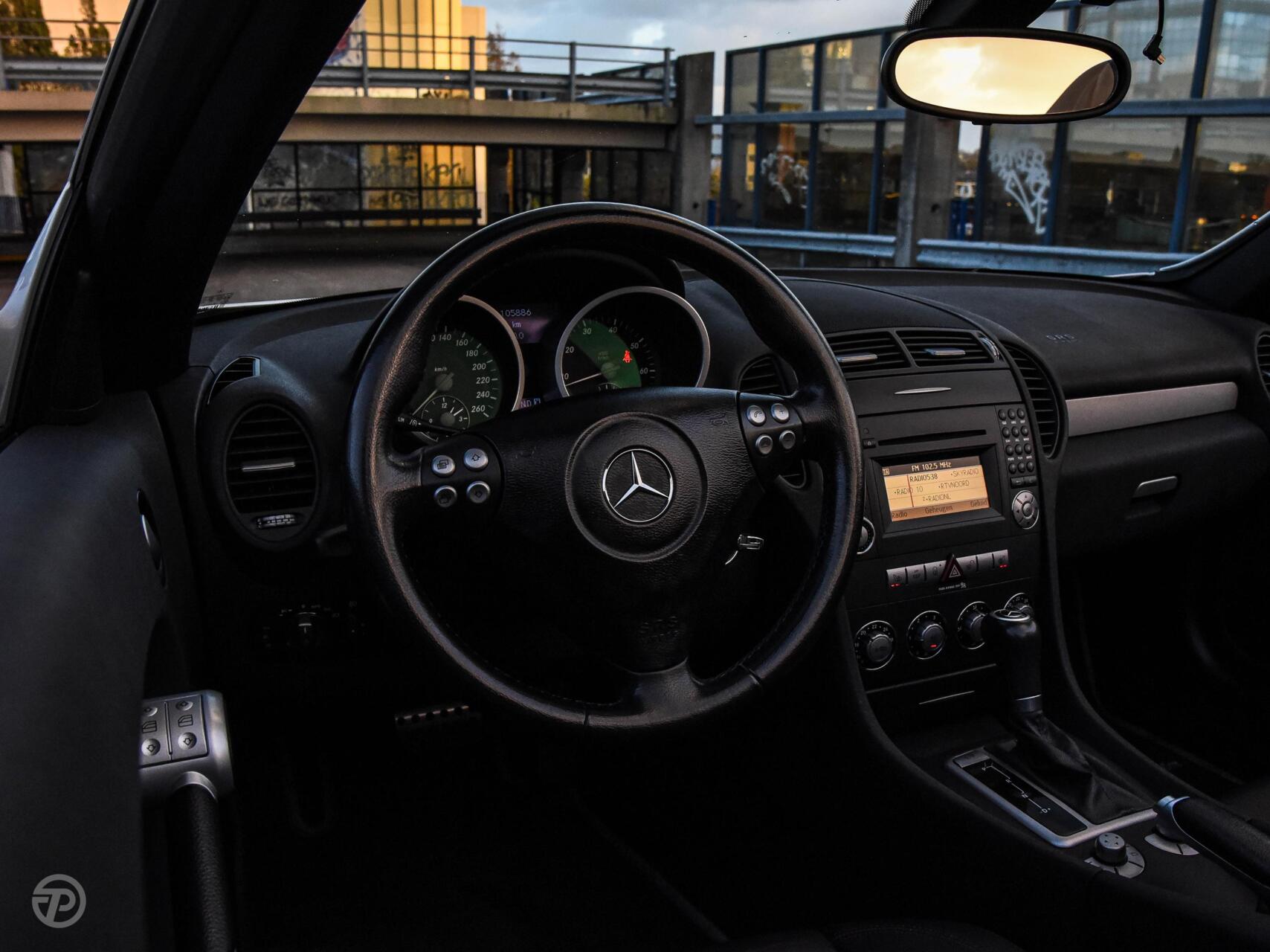 Foto van Mercedes-Benz SLK 200 Kompressor