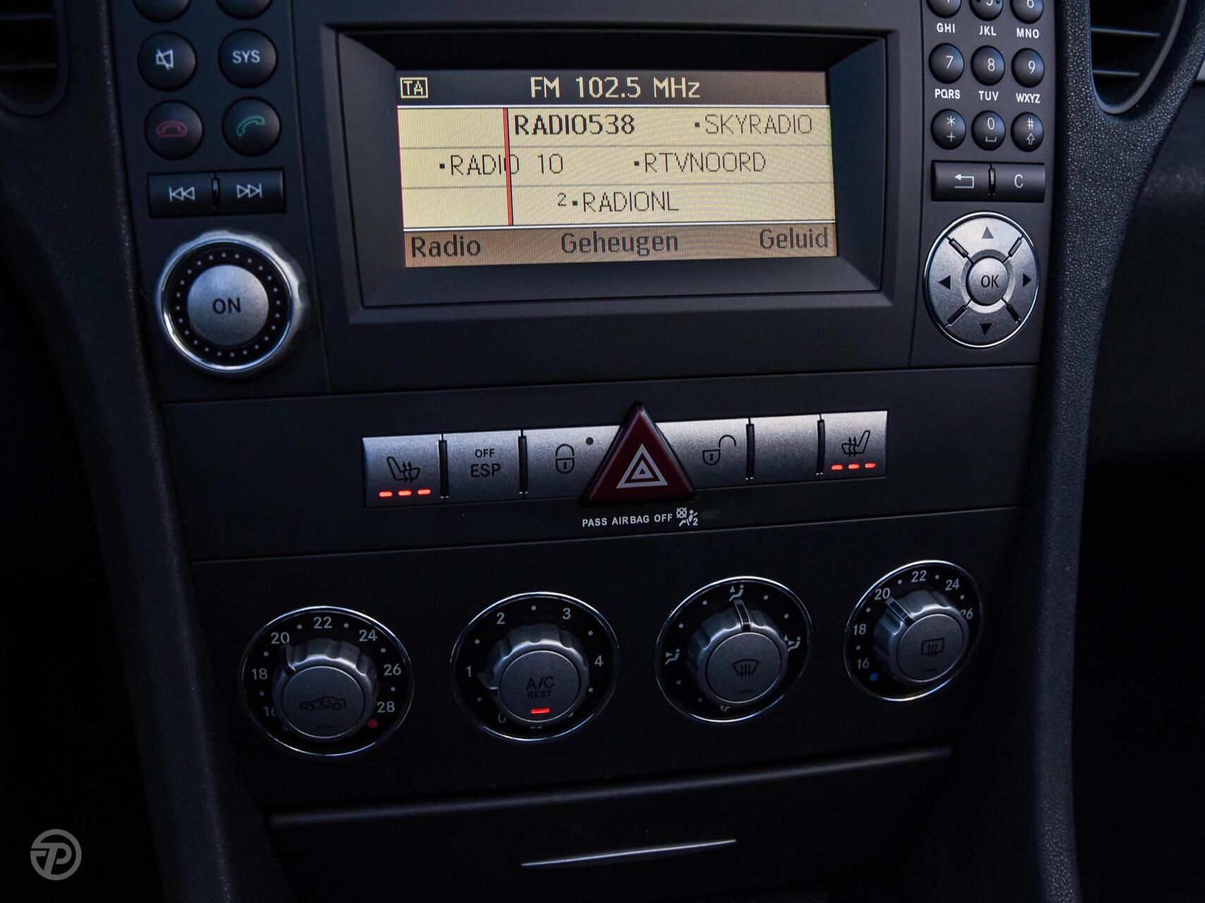 Foto van Mercedes-Benz SLK 200 Kompressor