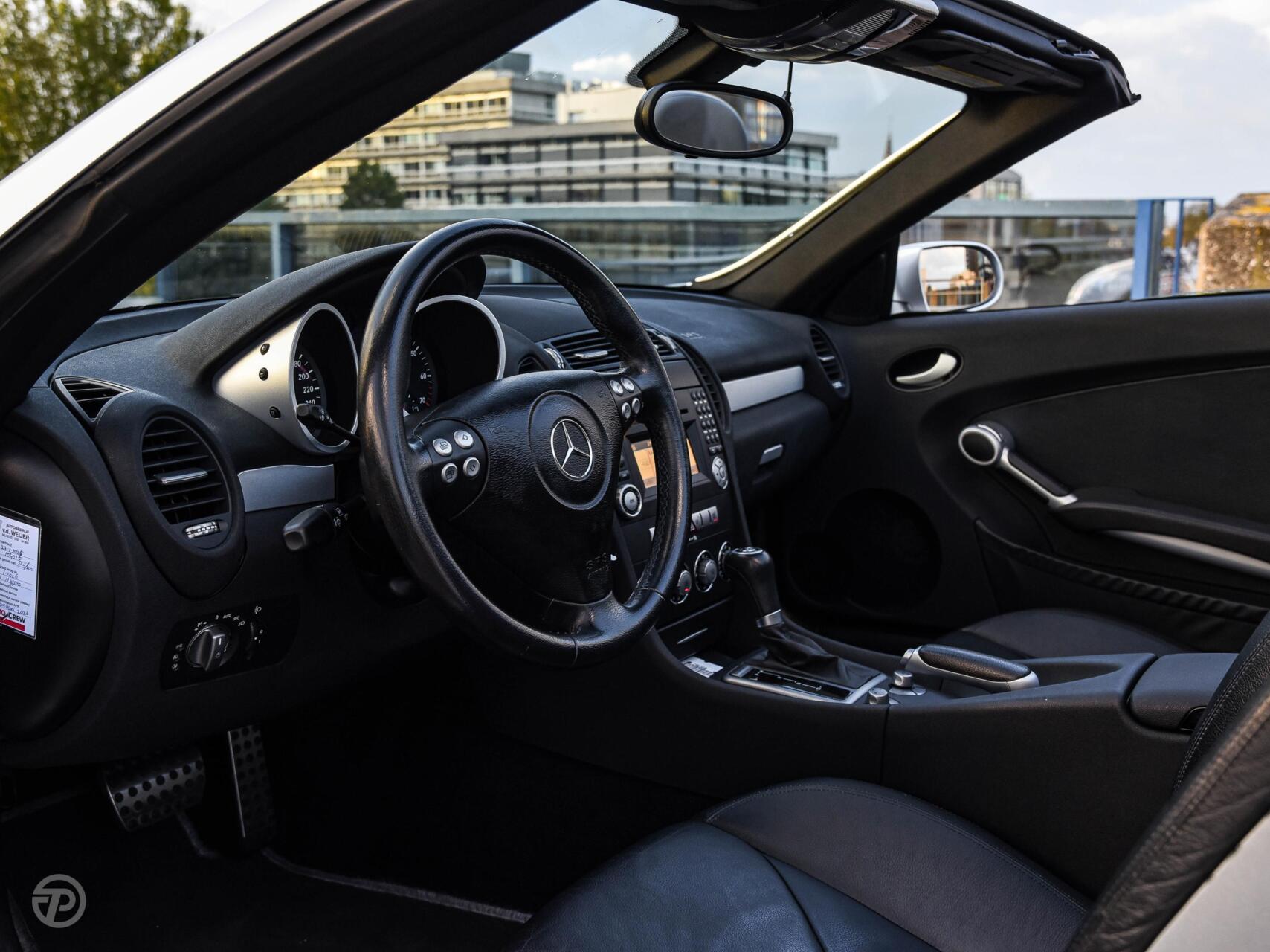 Foto van Mercedes-Benz SLK 200 Kompressor