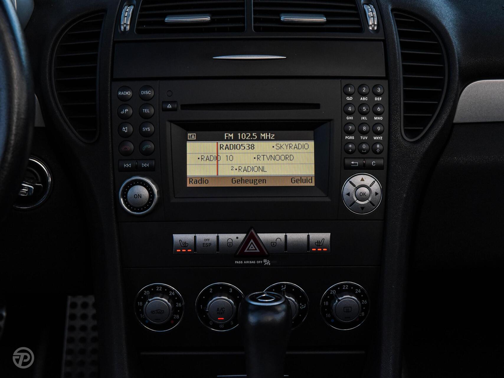Foto van Mercedes-Benz SLK 200 Kompressor