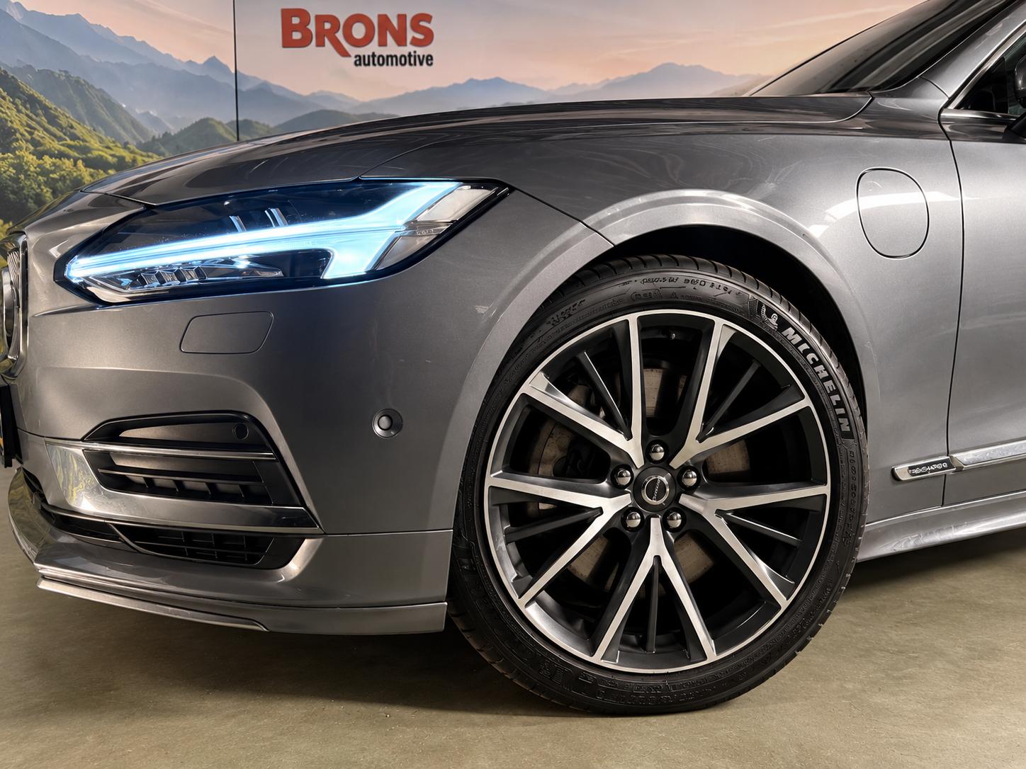 Foto van Volvo V90 T8 Twin Engine