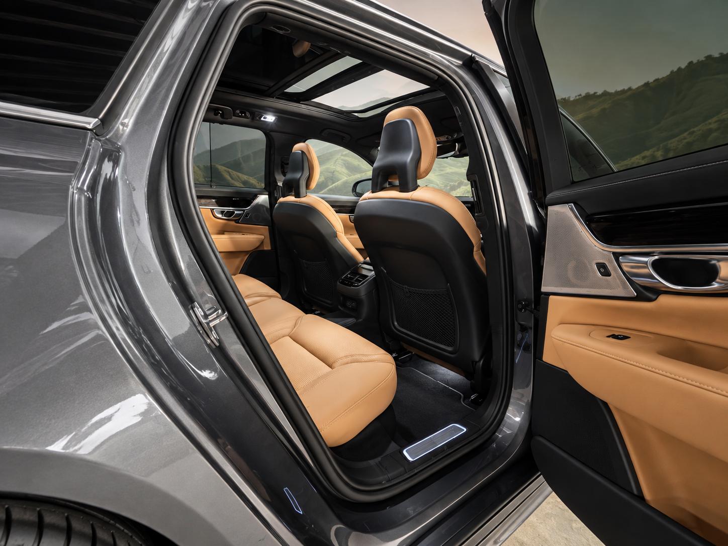 Foto van Volvo V90 T8 Twin Engine