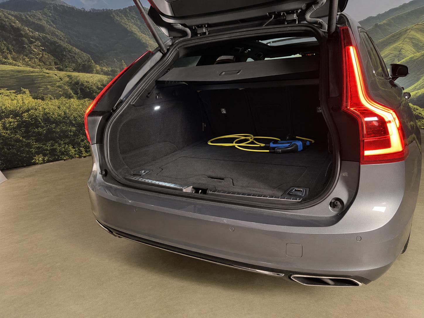 Foto van Volvo V90 T8 Twin Engine