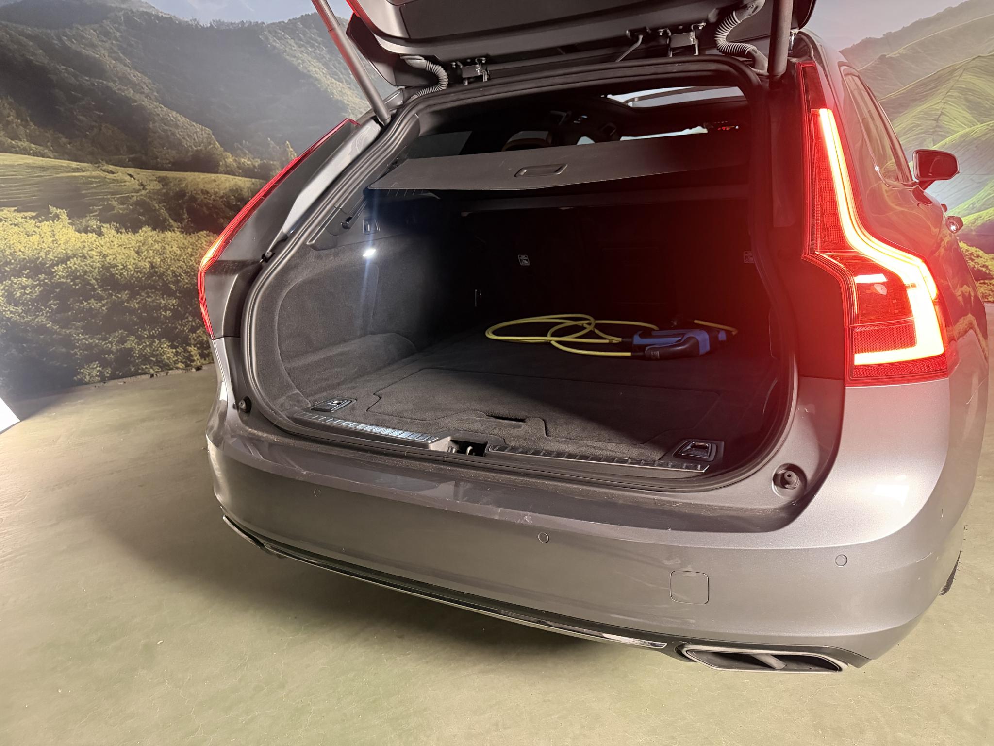 Foto van Volvo V90 T8 Twin Engine