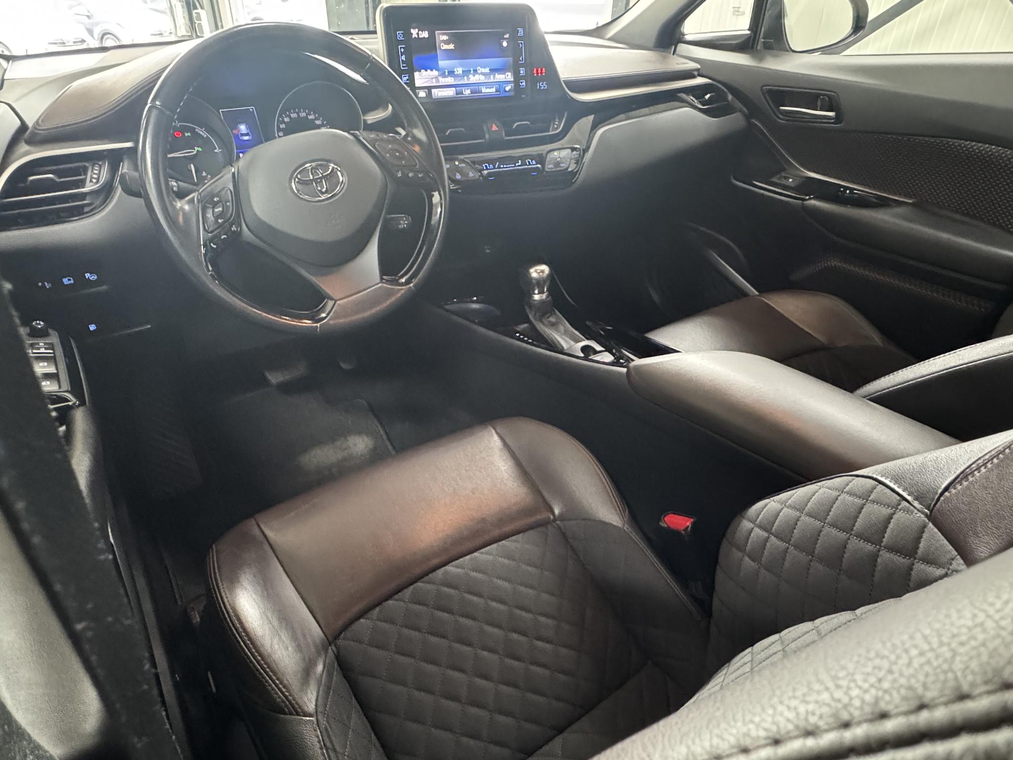 Foto van Toyota C-hr