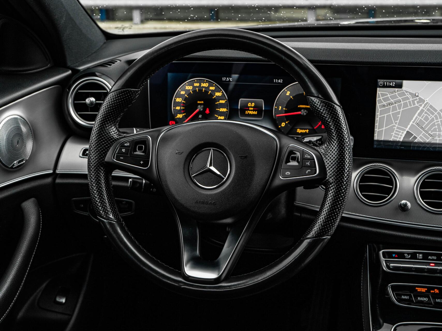Foto van Mercedes-Benz E 350 D