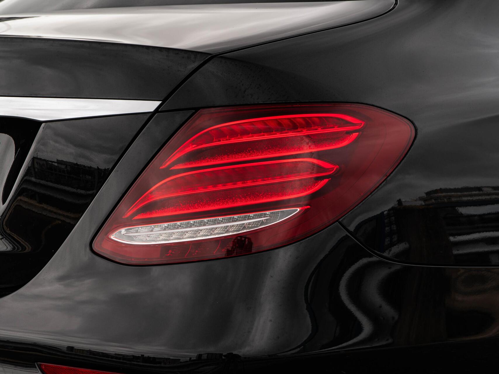 Foto van Mercedes-Benz E 350 D