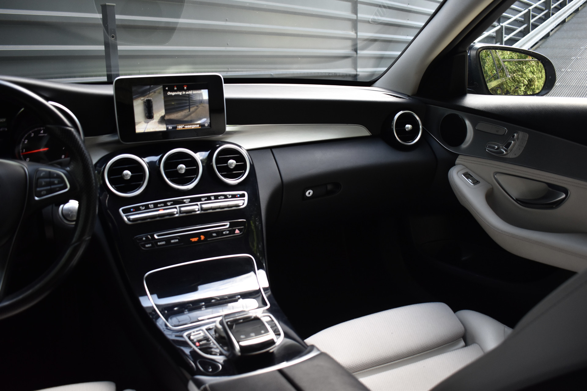 Foto van Mercedes-Benz C 350 E