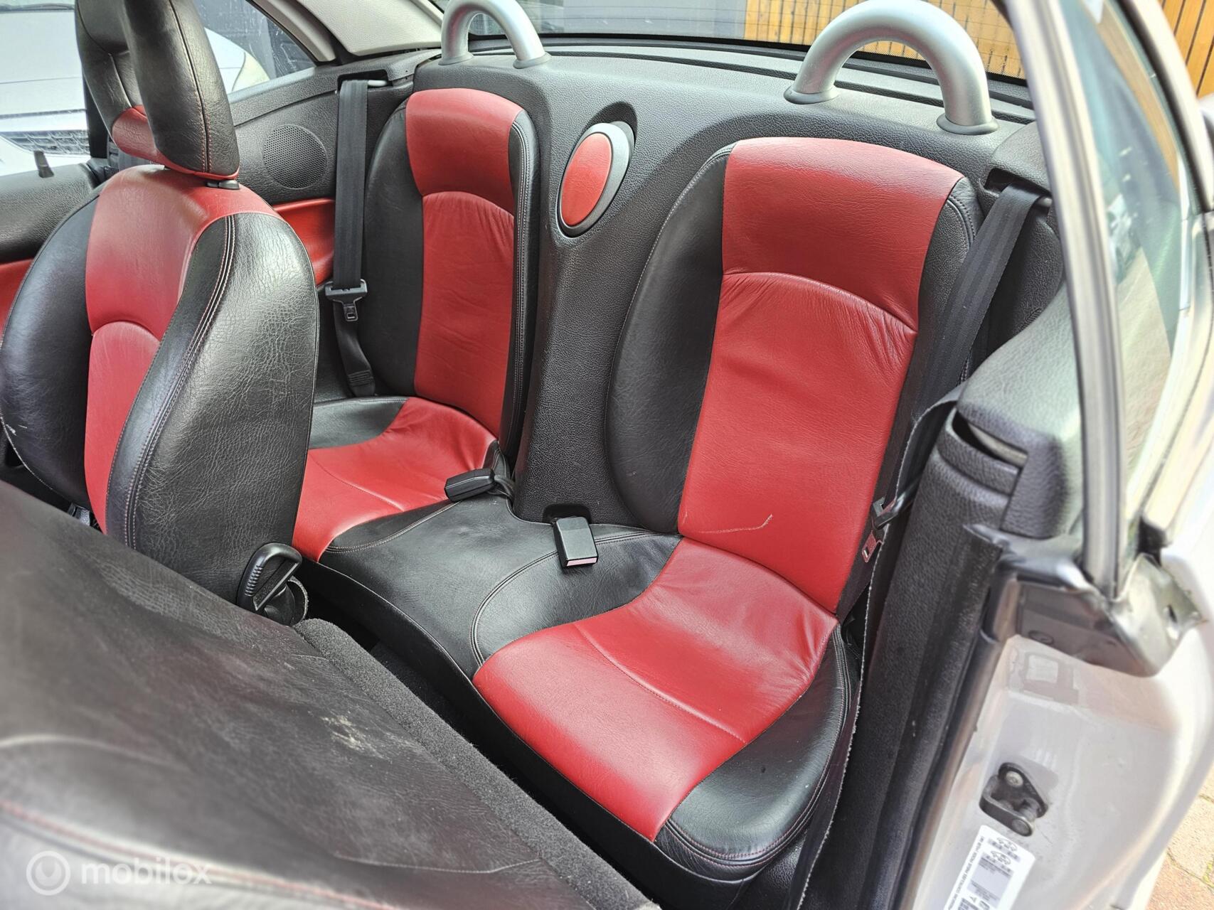 Foto van Peugeot 206 CC