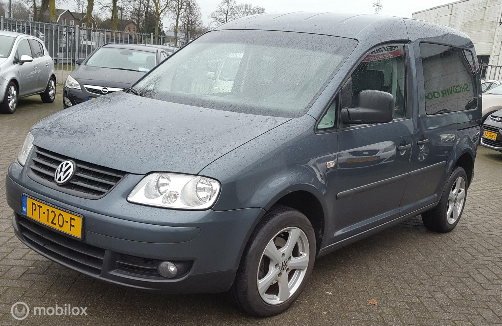 Volkswagen Caddy Combi 1.4 Comfortline 5 ZP. 2009 - voorkant