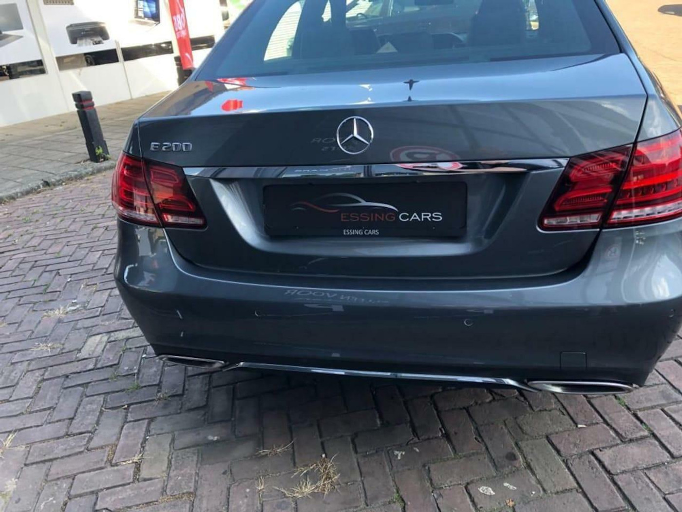 Foto van Mercedes-Benz E 200