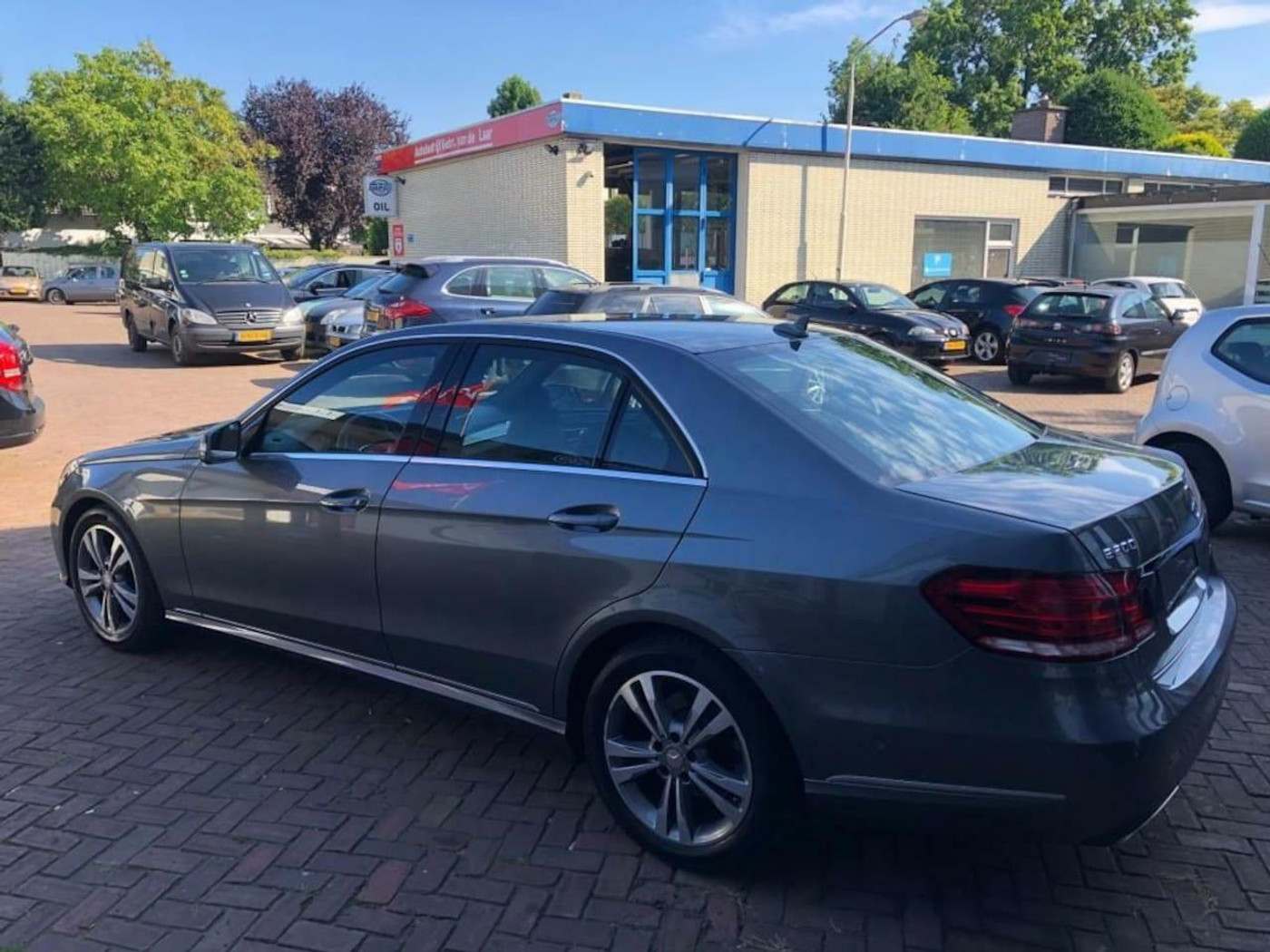 Foto van Mercedes-Benz E 200