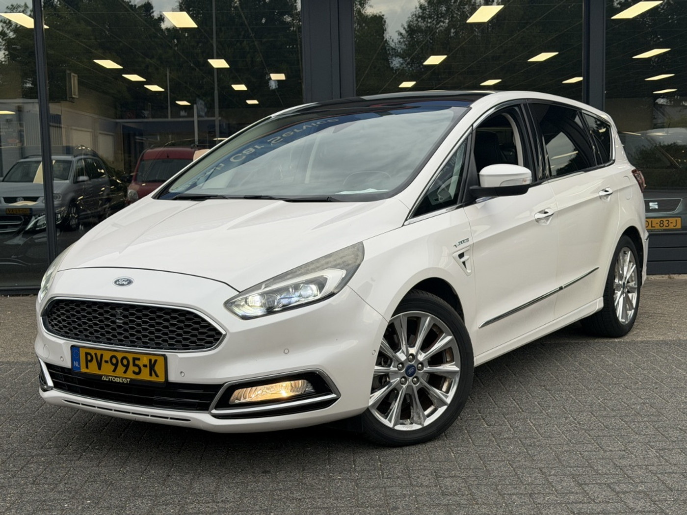 Foto van Ford S-max