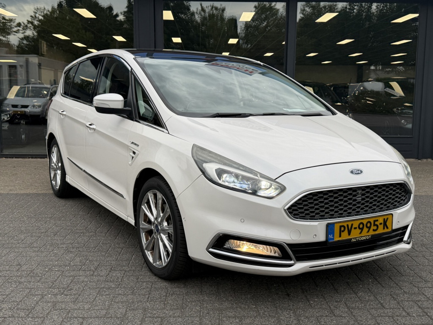 Foto van Ford S-max
