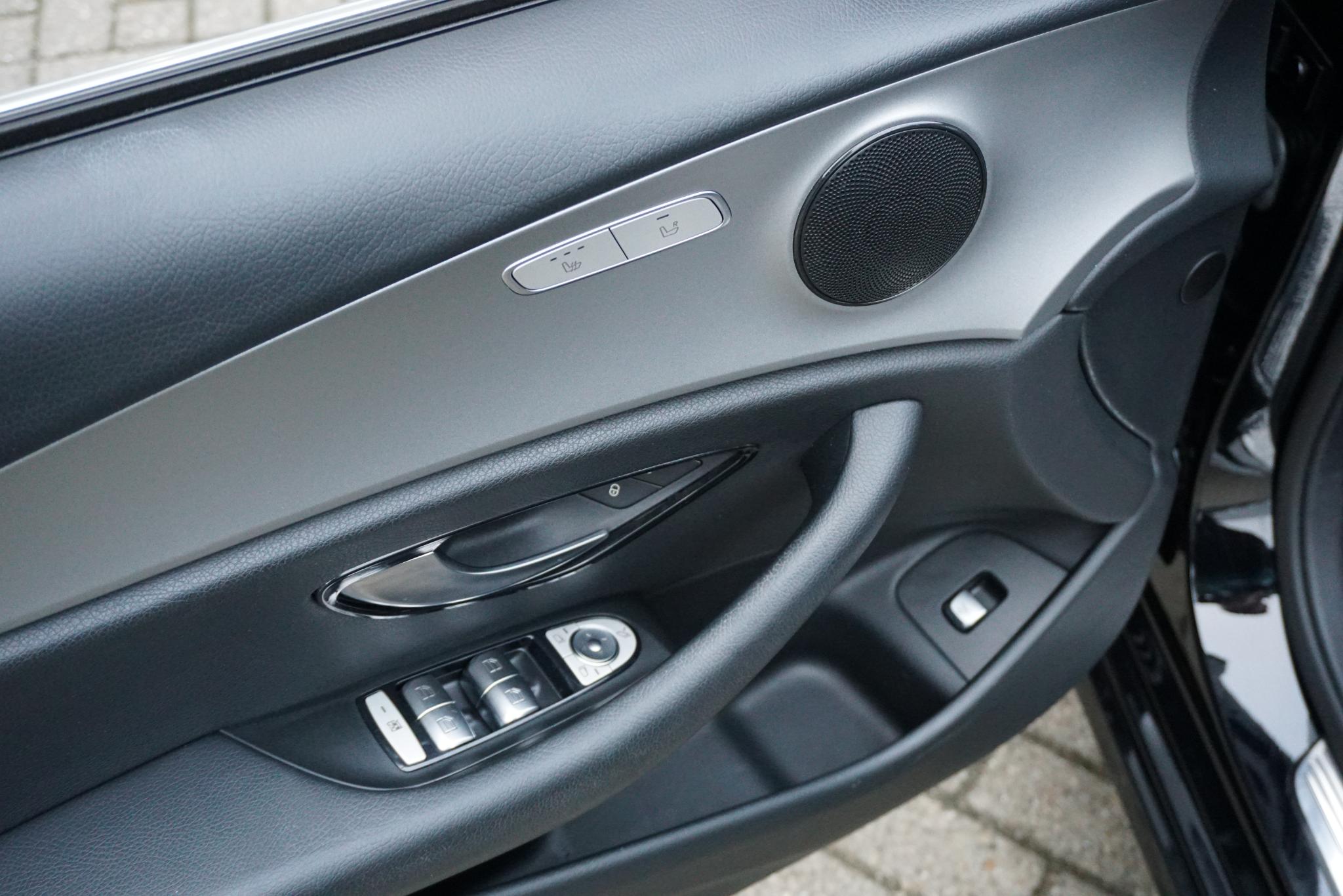 Foto van Mercedes-Benz E 200