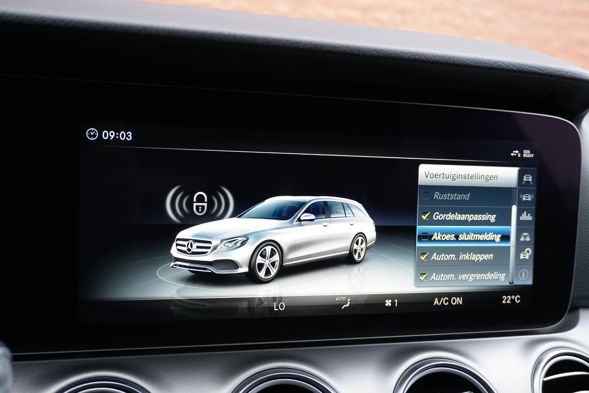 Foto van Mercedes-Benz E 200