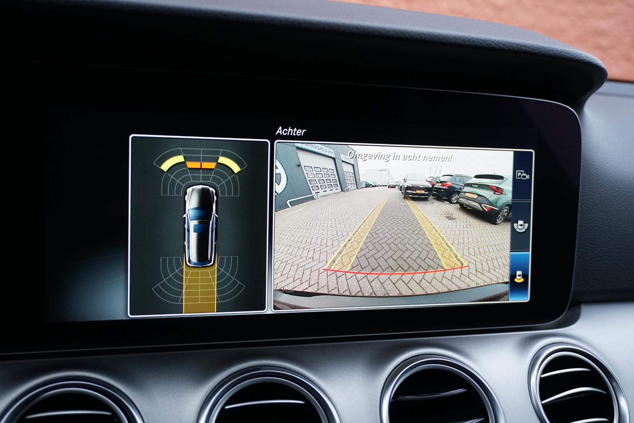 Foto van Mercedes-Benz E 200