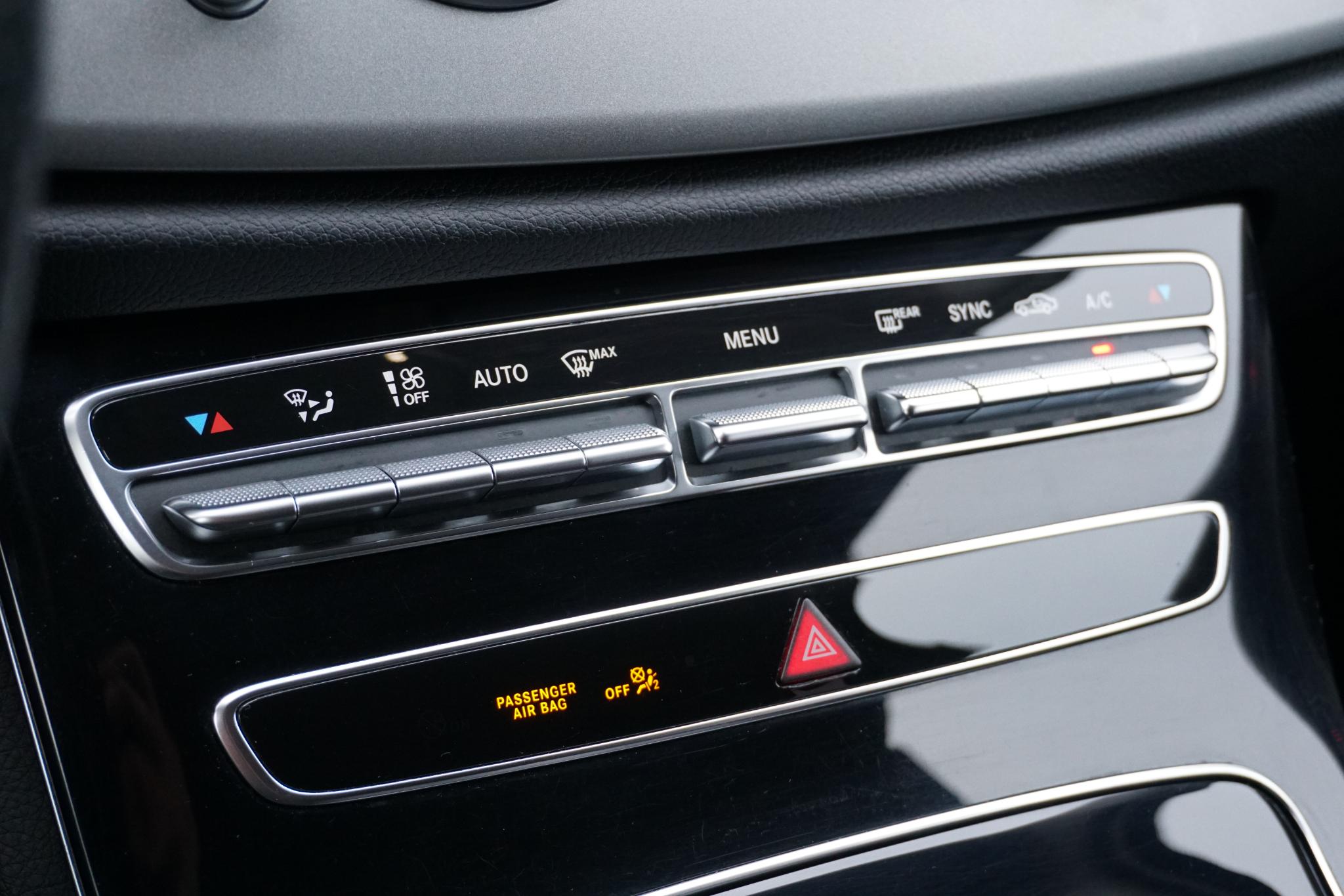 Foto van Mercedes-Benz E 200
