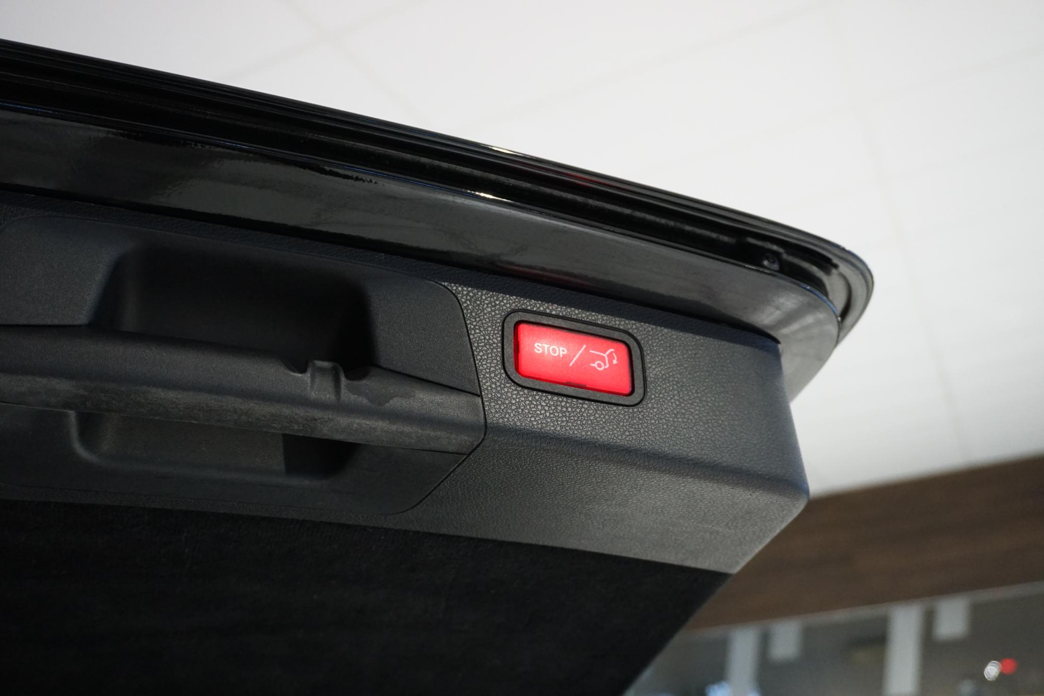 Foto van Mercedes-Benz E 200