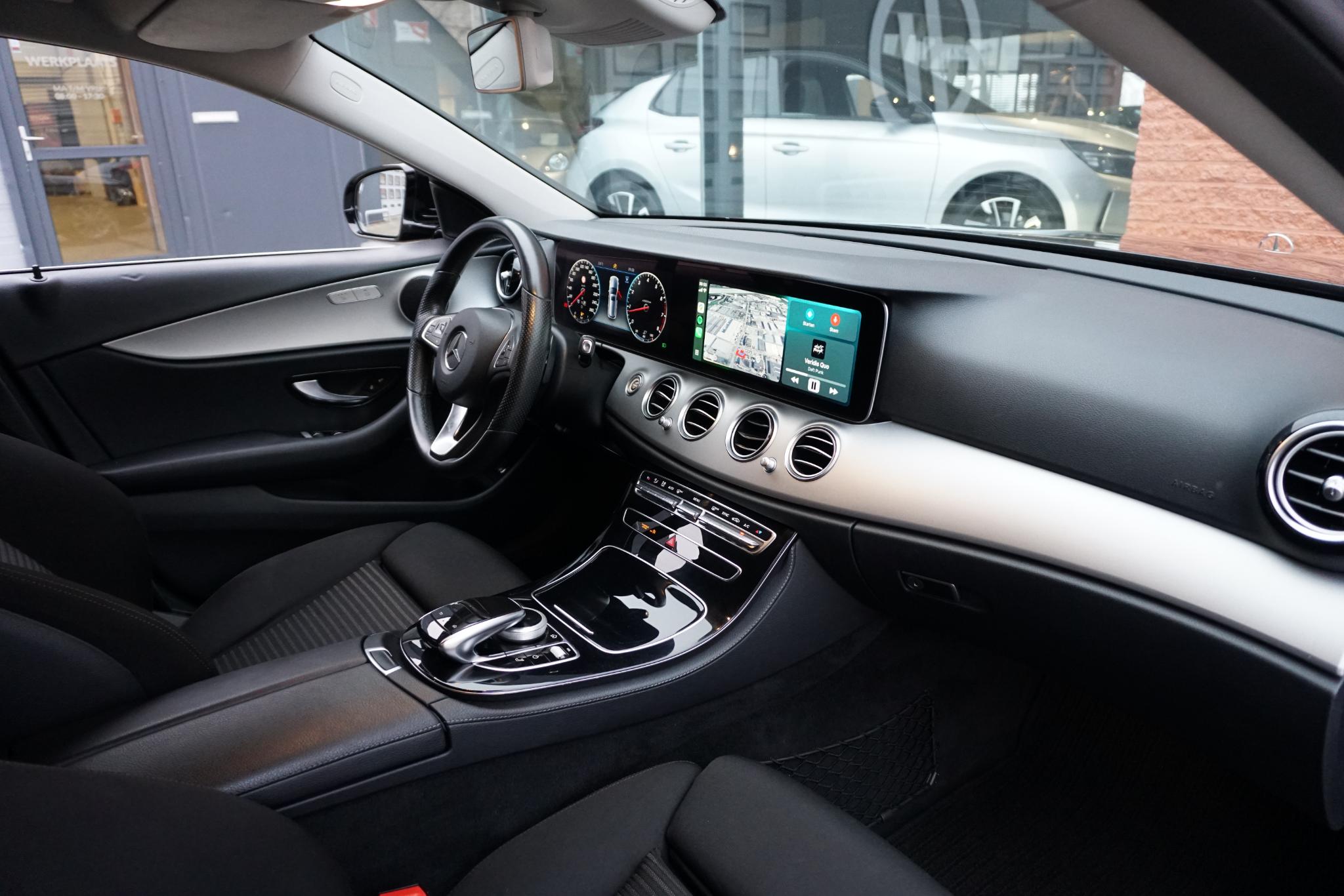 Foto van Mercedes-Benz E 200
