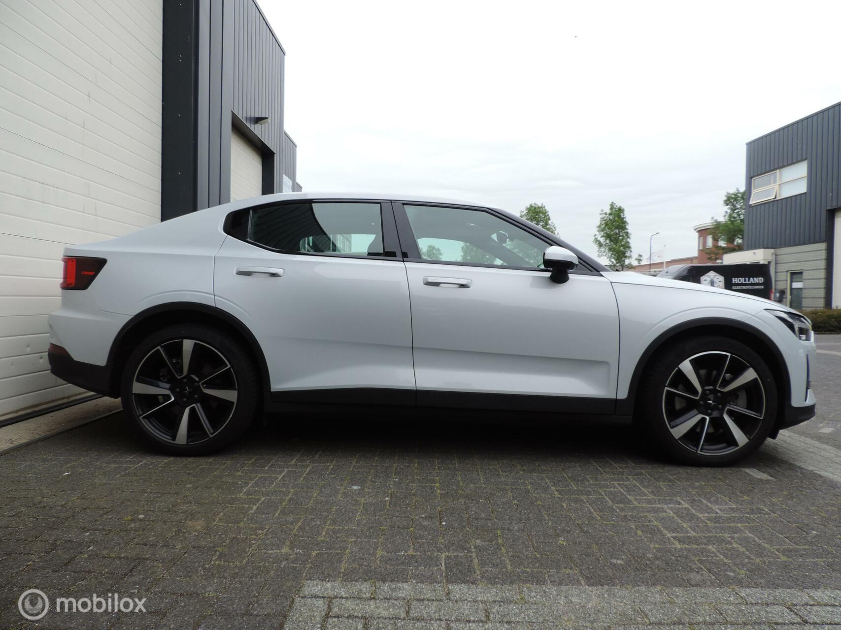 Foto van Polestar 2