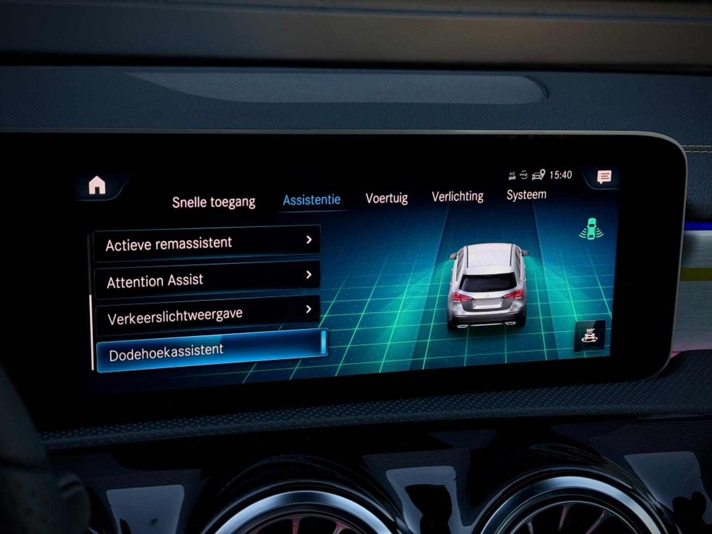 Foto van Mercedes-Benz A 200
