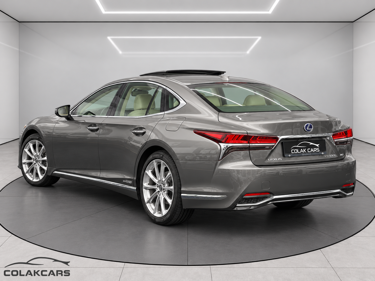 Foto van Lexus LS
