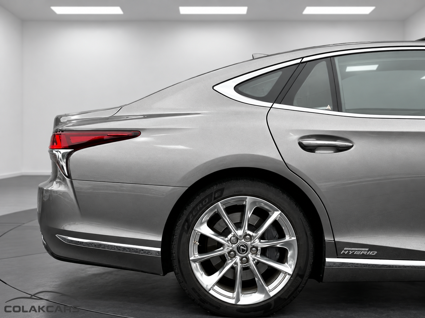 Foto van Lexus LS