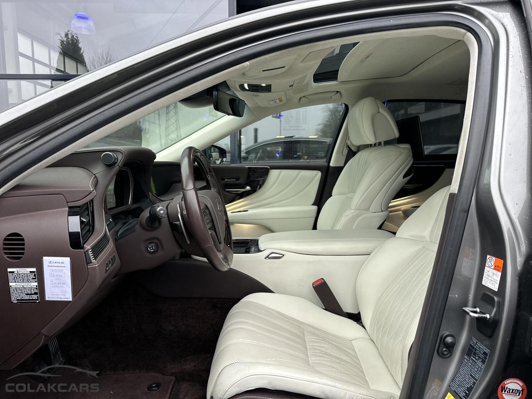 Foto van Lexus LS